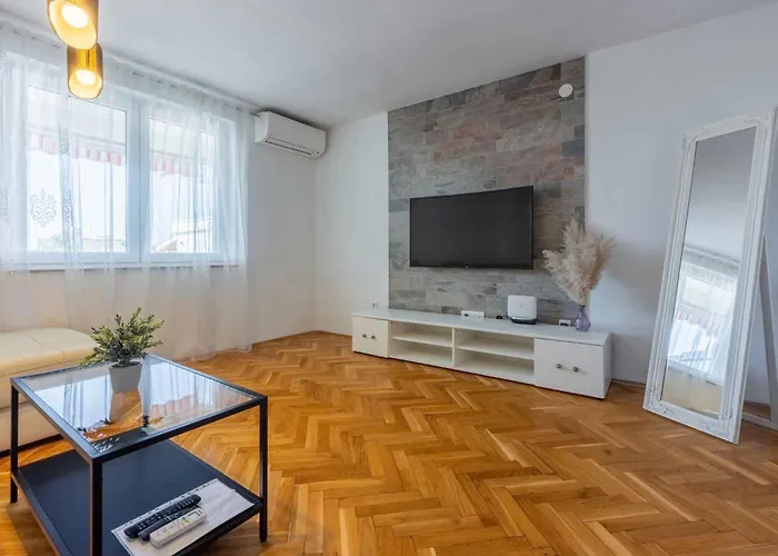 In 39161 Apartman *