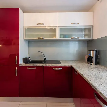 Apartament In 39161